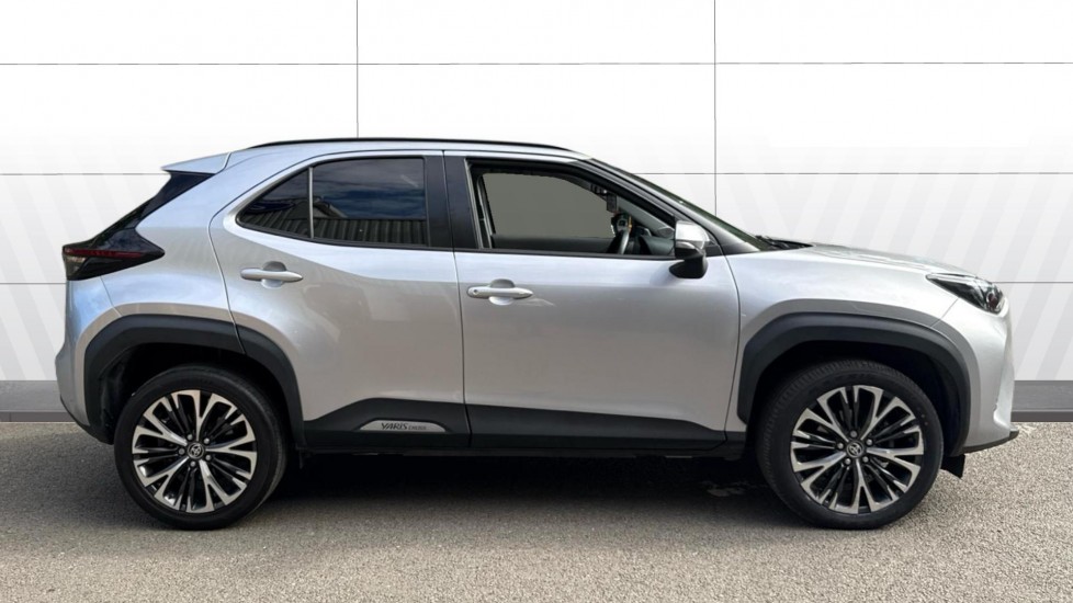 Toyota Yaris Cross 1.5 Hybrid Excel AWD 5dr CVT Hybrid Estate - Image 5