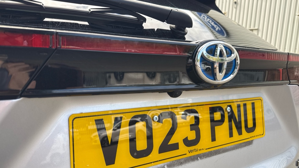 Toyota Yaris Cross 1.5 Hybrid Excel AWD 5dr CVT Hybrid Estate - Image 34