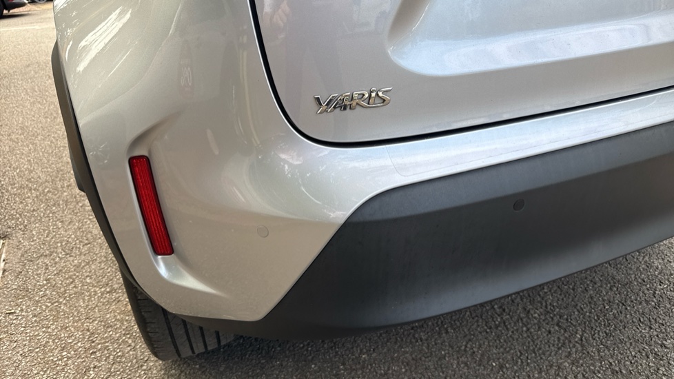 Toyota Yaris Cross 1.5 Hybrid Excel AWD 5dr CVT Hybrid Estate - Image 35