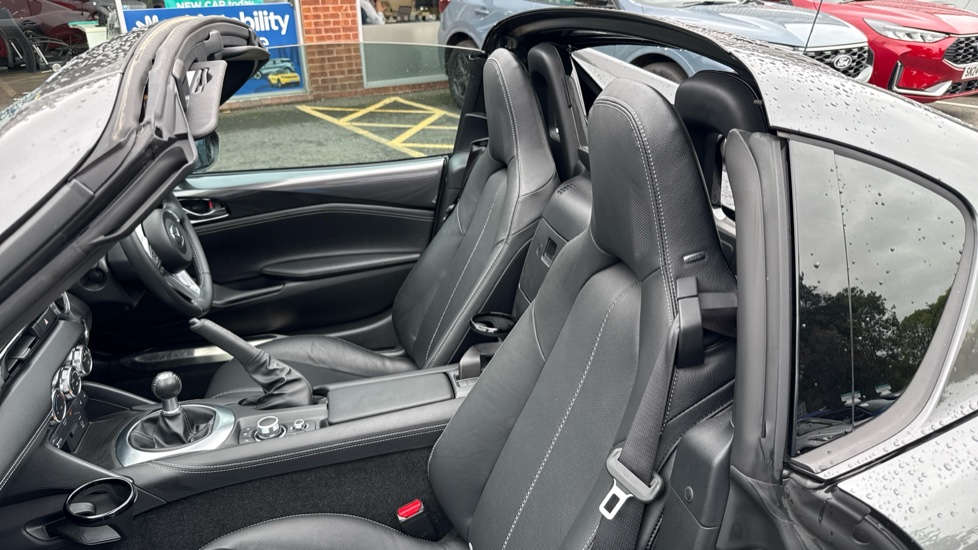 Mazda MX-5 2.0 [184] Exclusive-Line 2dr Petrol Convertible RF - Image 16