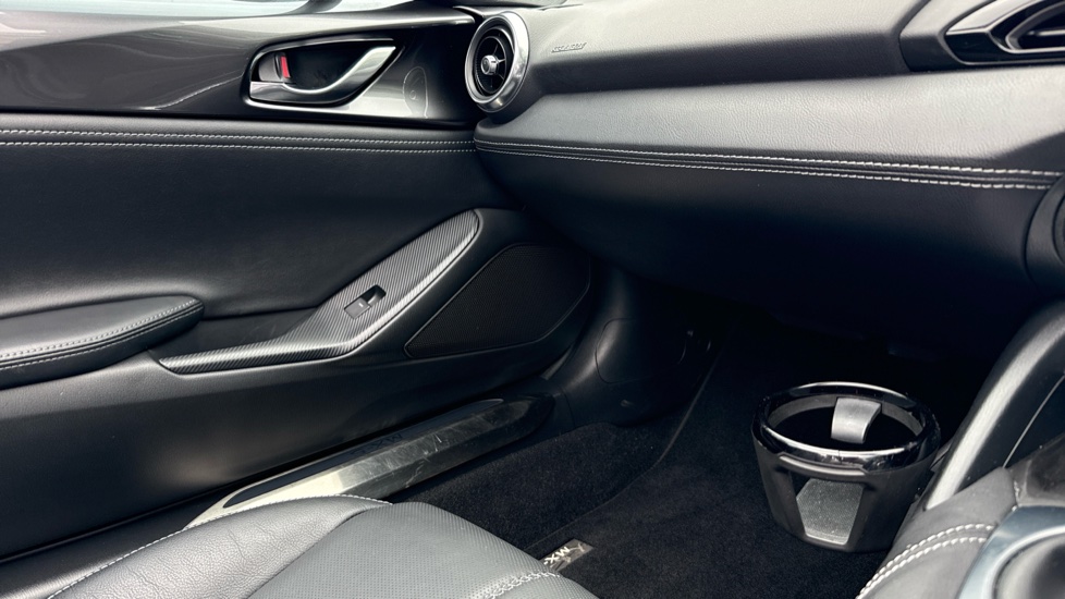 Mazda MX-5 2.0 [184] Exclusive-Line 2dr Petrol Convertible RF - Image 30