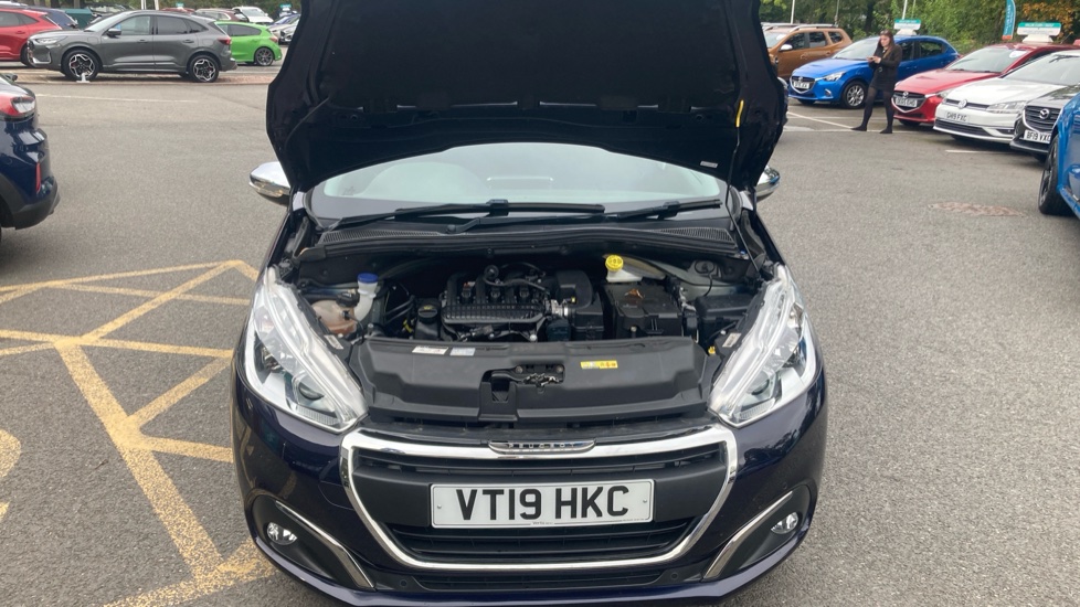 Peugeot 208 1.2 PureTech 82 Tech Edition 5dr [Start Stop] Petrol Hatchback - Image 8
