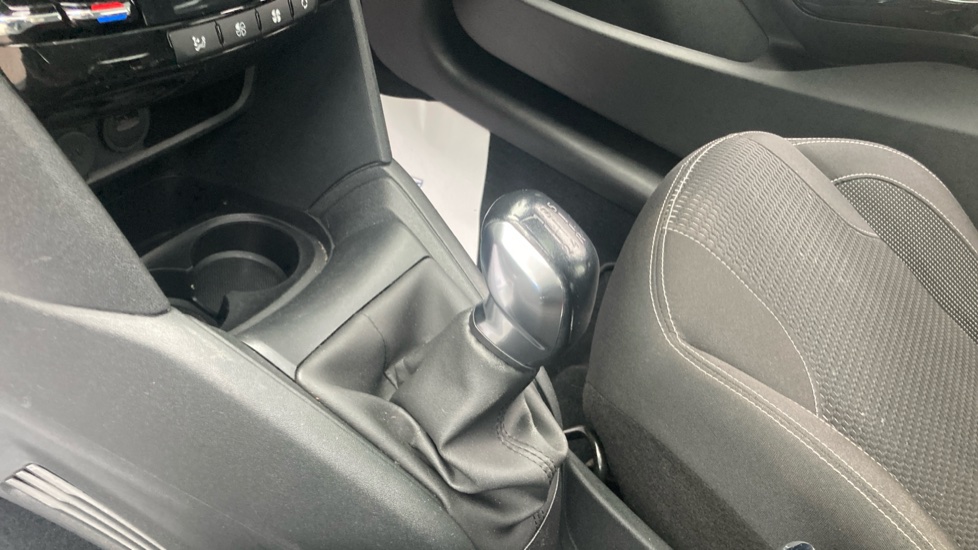 Peugeot 208 1.2 PureTech 82 Tech Edition 5dr [Start Stop] Petrol Hatchback - Image 13