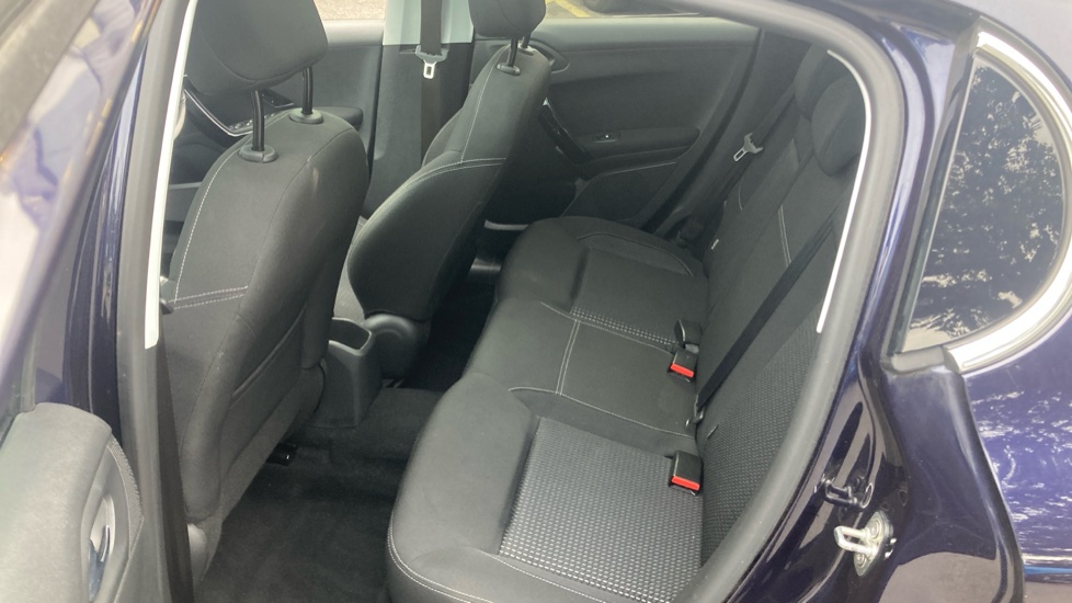 Peugeot 208 1.2 PureTech 82 Tech Edition 5dr [Start Stop] Petrol Hatchback - Image 16