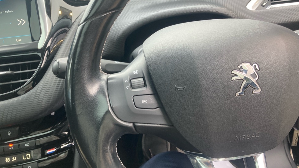 Peugeot 208 1.2 PureTech 82 Tech Edition 5dr [Start Stop] Petrol Hatchback - Image 22