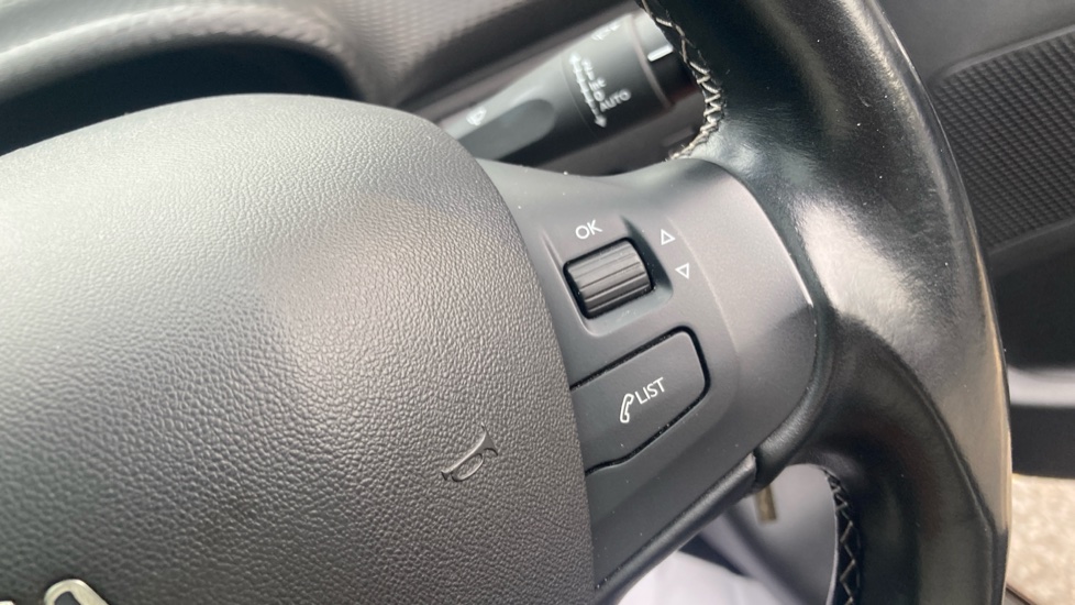 Peugeot 208 1.2 PureTech 82 Tech Edition 5dr [Start Stop] Petrol Hatchback - Image 23