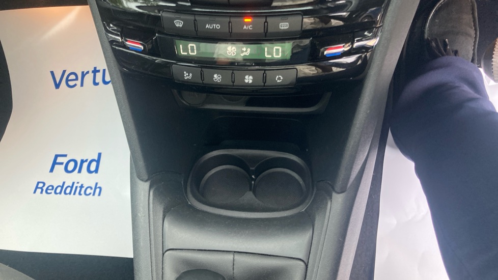 Peugeot 208 1.2 PureTech 82 Tech Edition 5dr [Start Stop] Petrol Hatchback - Image 38