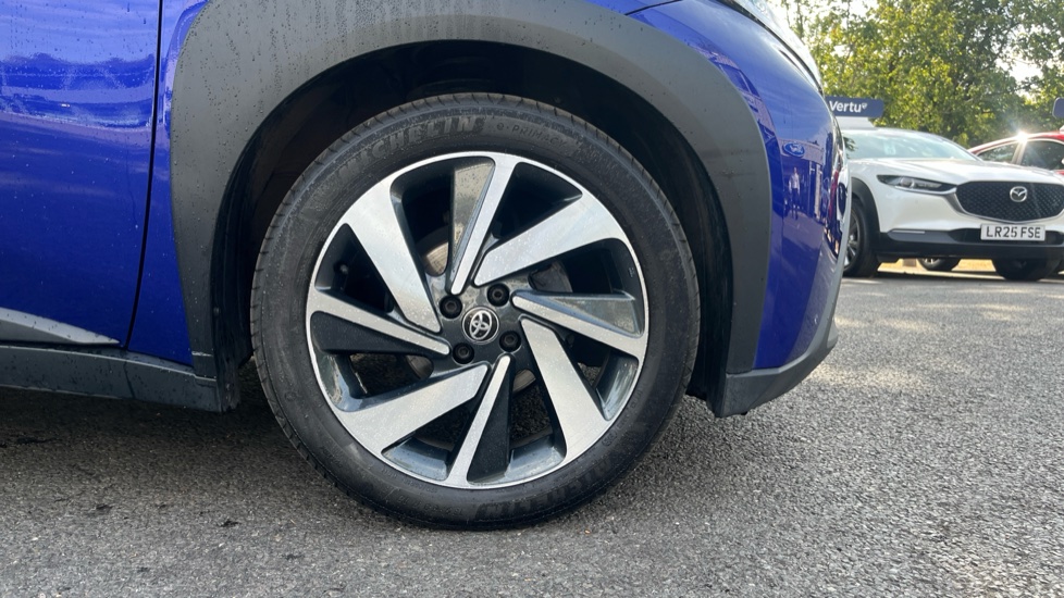 Toyota Aygo X 1.0 VVT-i Edge 5dr Petrol Hatchback - Image 7