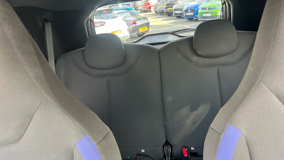 Toyota Aygo X 1.0 VVT-i Edge 5dr Petrol Hatchback - Image 15