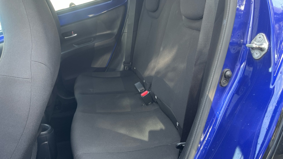 Toyota Aygo X 1.0 VVT-i Edge 5dr Petrol Hatchback - Image 16