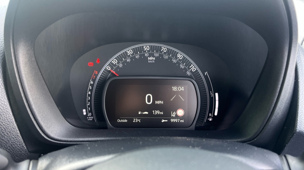 Toyota Aygo X 1.0 VVT-i Edge 5dr Petrol Hatchback - Image 18