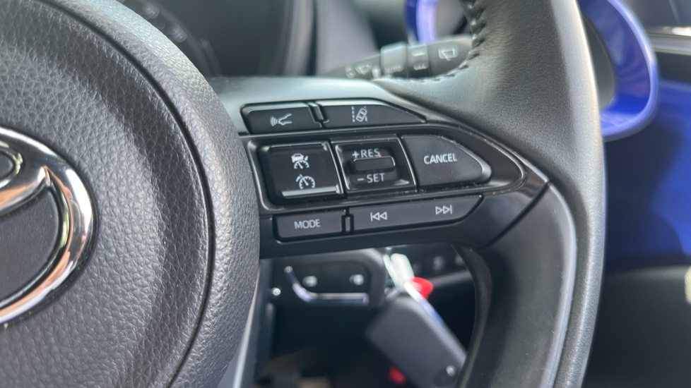 Toyota Aygo X 1.0 VVT-i Edge 5dr Petrol Hatchback - Image 27