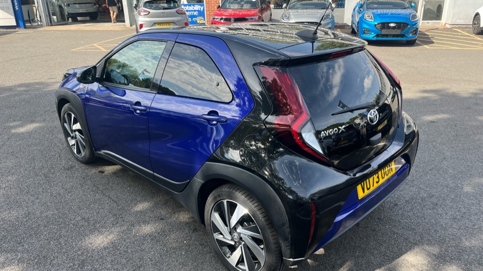 Toyota Aygo X 1.0 VVT-i Edge 5dr Petrol Hatchback - Image 37