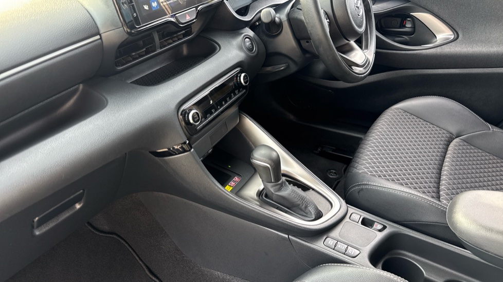 Mazda 2 Hybrid 1.5i Hybrid Homura 5dr CVT Hybrid Hatchback - Image 13