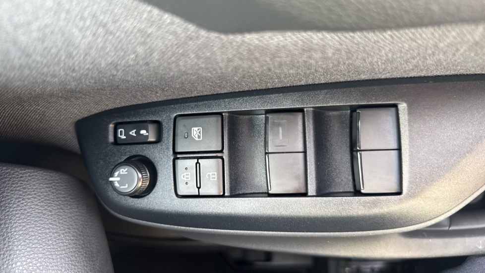 Mazda 2 Hybrid 1.5i Hybrid Homura 5dr CVT Hybrid Hatchback - Image 21