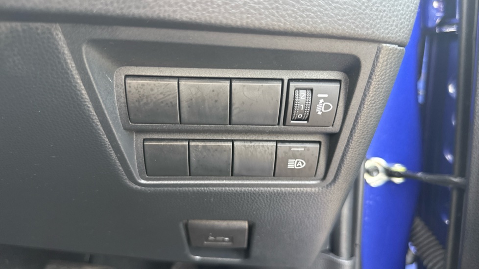 Mazda 2 Hybrid 1.5i Hybrid Homura 5dr CVT Hybrid Hatchback - Image 24