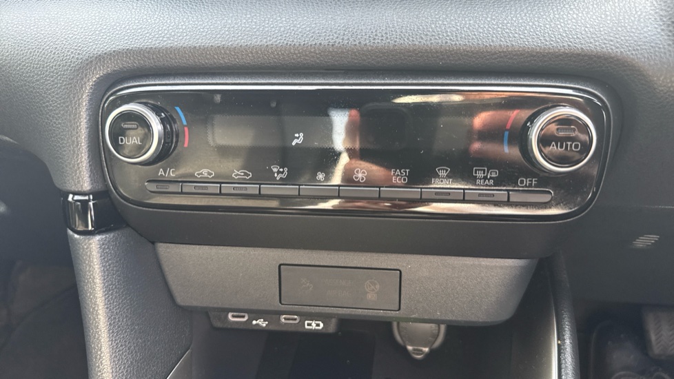 Mazda 2 Hybrid 1.5i Hybrid Homura 5dr CVT Hybrid Hatchback - Image 30