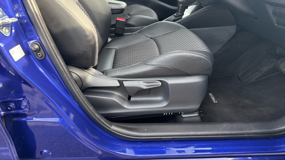 Mazda 2 Hybrid 1.5i Hybrid Homura 5dr CVT Hybrid Hatchback - Image 33