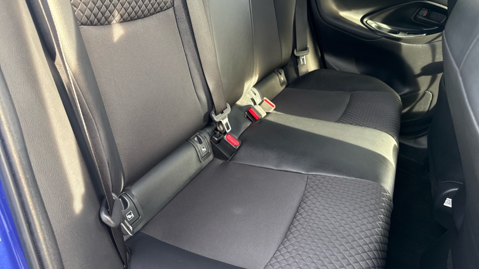 Mazda 2 Hybrid 1.5i Hybrid Homura 5dr CVT Hybrid Hatchback - Image 36