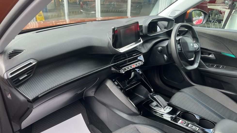 Peugeot 2008 100kW Allure Premium 50kWh 5dr Auto Electric Estate - Image 9