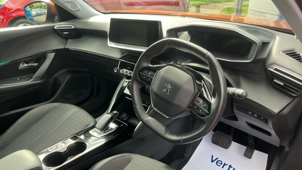 Peugeot 2008 100kW Allure Premium 50kWh 5dr Auto Electric Estate - Image 11