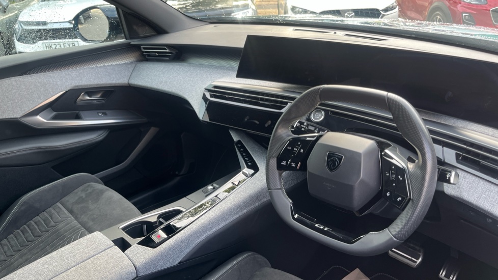 Peugeot 3008 157kW GT 73kWh 5dr Auto Electric Estate - Image 11