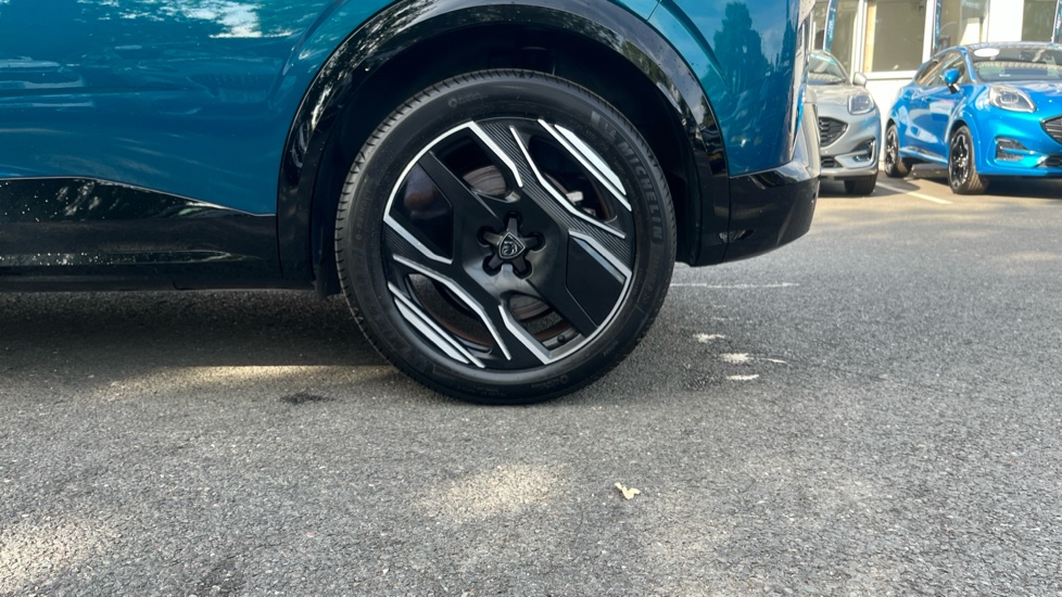 Peugeot 3008 157kW GT 73kWh 5dr Auto Electric Estate - Image 45