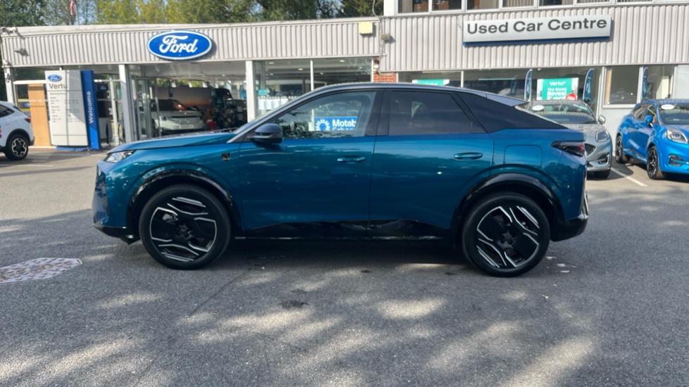 Peugeot 3008 157kW GT 73kWh 5dr Auto Electric Estate - Image 46