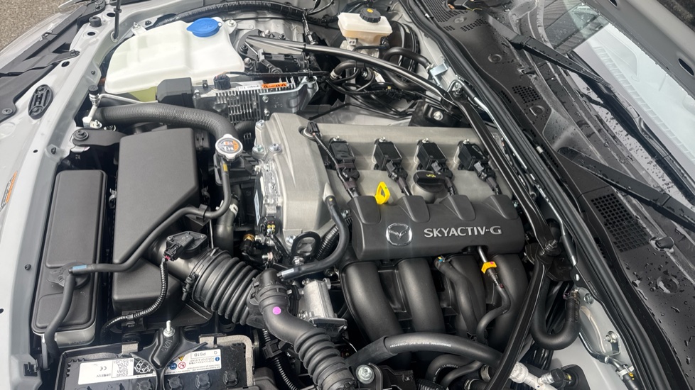 Mazda MX-5 2.0 [184] Exclusive-Line 2dr Petrol Convertible RF - Image 24