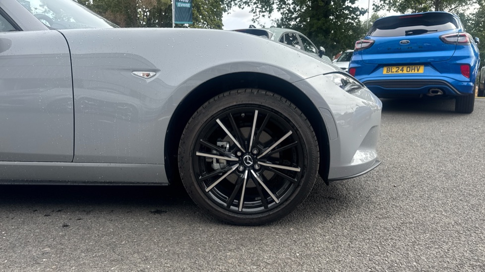 Mazda MX-5 2.0 [184] Exclusive-Line 2dr Petrol Convertible RF - Image 25