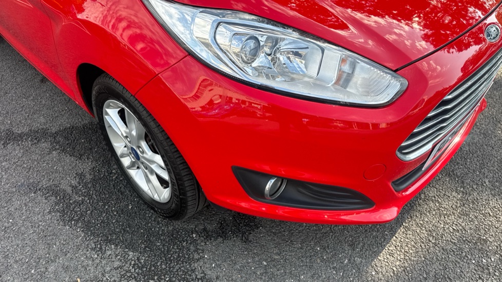 Ford Fiesta 1.25 82 Zetec 5dr Petrol Hatchback - Image 32
