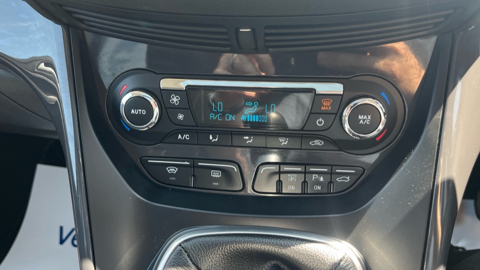 Ford Kuga 2.0 TDCi 163 Titanium X 5dr Diesel Estate - Image 31