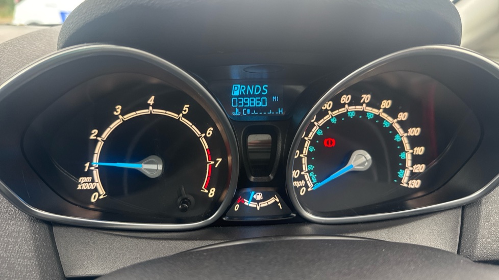 Ford Fiesta 1.6 Zetec 3dr Powershift Petrol Hatchback - Image 18