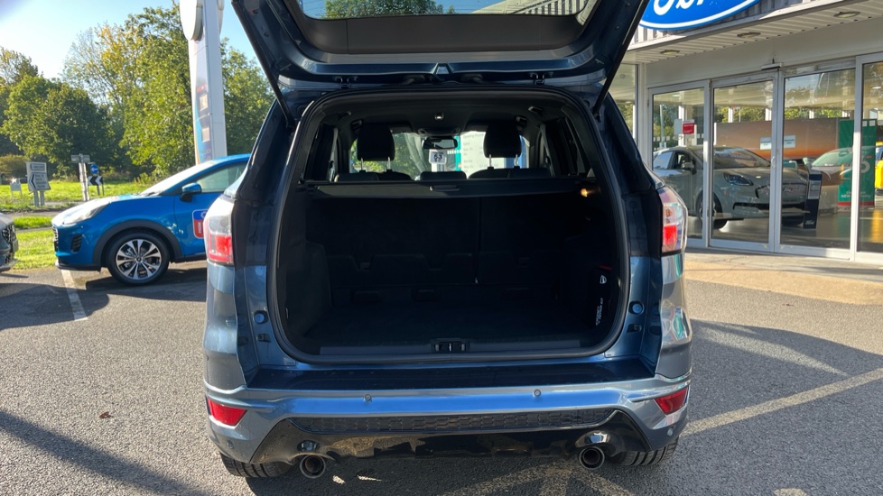 Ford Kuga 1.5 EcoBoost ST-Line 5dr 2WD Petrol Estate - Image 4