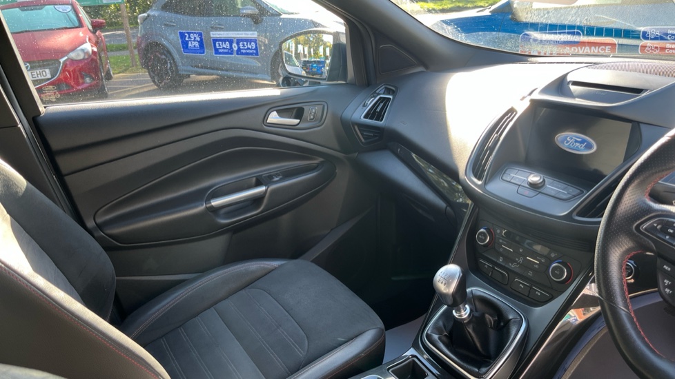 Ford Kuga 1.5 EcoBoost ST-Line 5dr 2WD Petrol Estate - Image 14