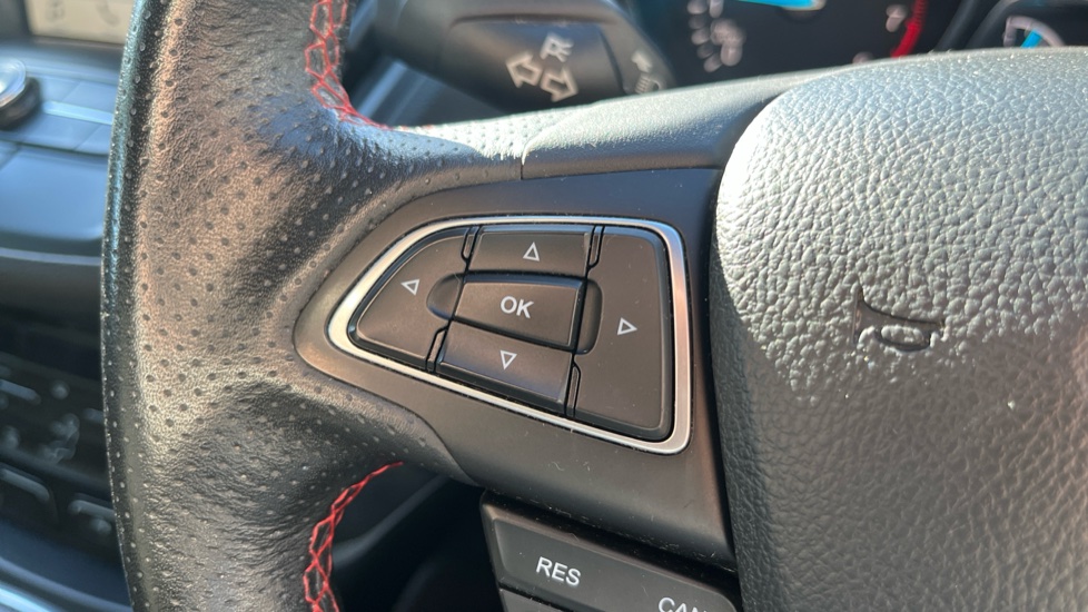 Ford Kuga 1.5 EcoBoost ST-Line 5dr 2WD Petrol Estate - Image 24