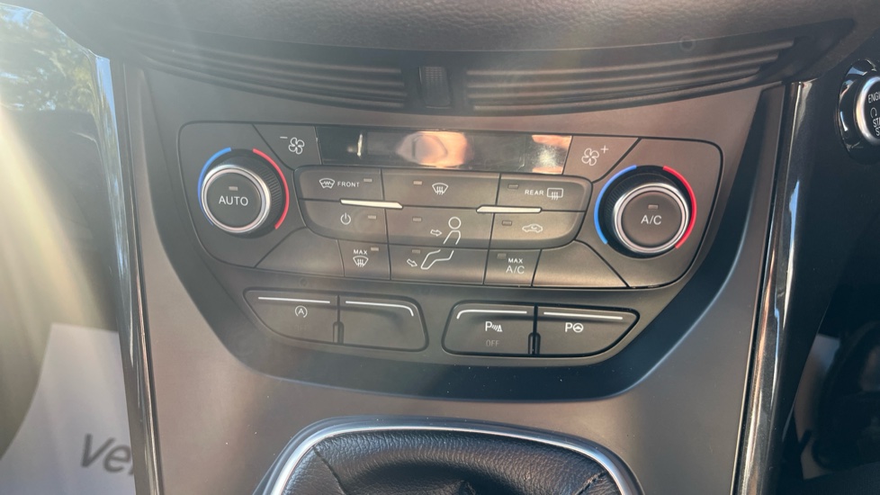 Ford Kuga 1.5 EcoBoost ST-Line 5dr 2WD Petrol Estate - Image 31