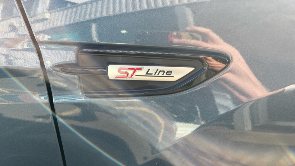Ford Kuga 1.5 EcoBoost ST-Line 5dr 2WD Petrol Estate - Image 35