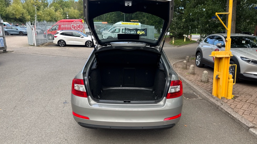 Skoda Octavia 1.4 TSI 150 SE L 5dr Petrol Hatchback - Image 39