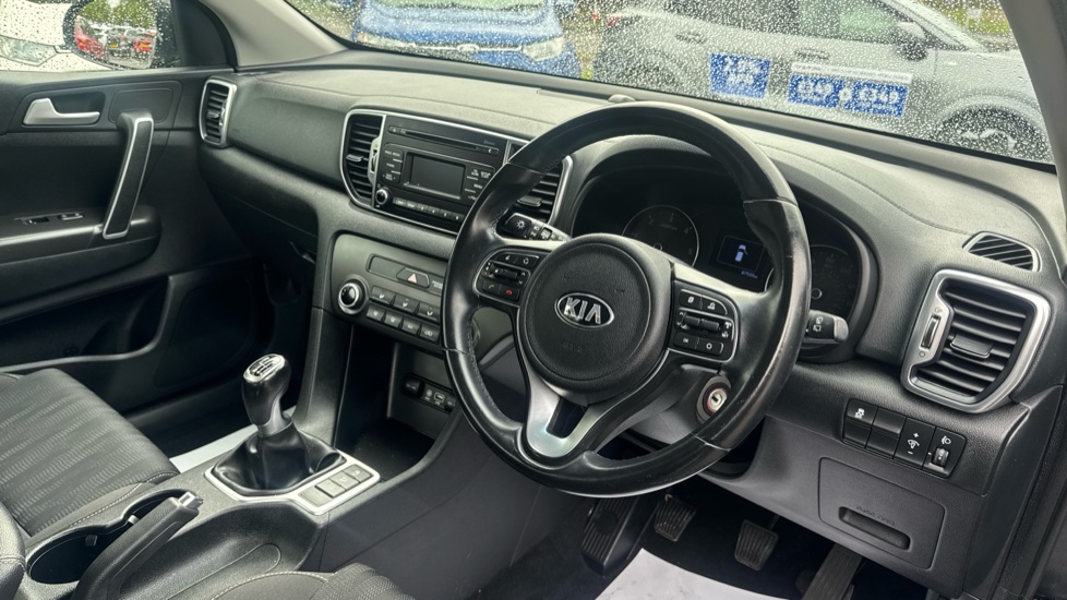 Kia Sportage 1.7 CRDi ISG 1 5dr Diesel Estate - Image 11