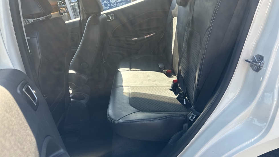 Ford EcoSport 1.0 EcoBoost Titanium 5dr Petrol Hatchback - Image 16