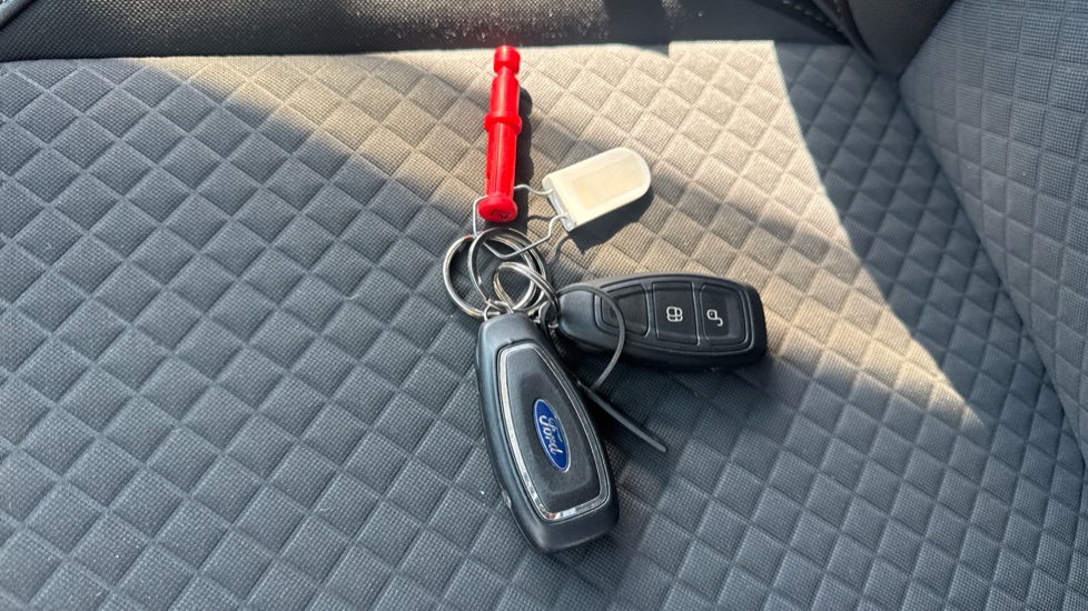 Ford EcoSport 1.0 EcoBoost Titanium 5dr Petrol Hatchback - Image 20