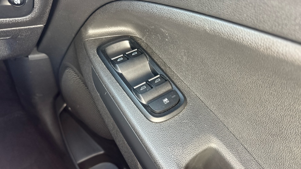 Ford EcoSport 1.0 EcoBoost Titanium 5dr Petrol Hatchback - Image 29