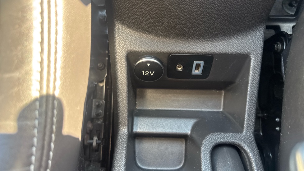 Ford EcoSport 1.0 EcoBoost Titanium 5dr Petrol Hatchback - Image 32