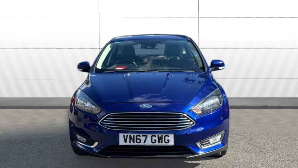 Ford Focus 1.0 EcoBoost 125 Titanium 5dr Auto Petrol Hatchback - Image 3
