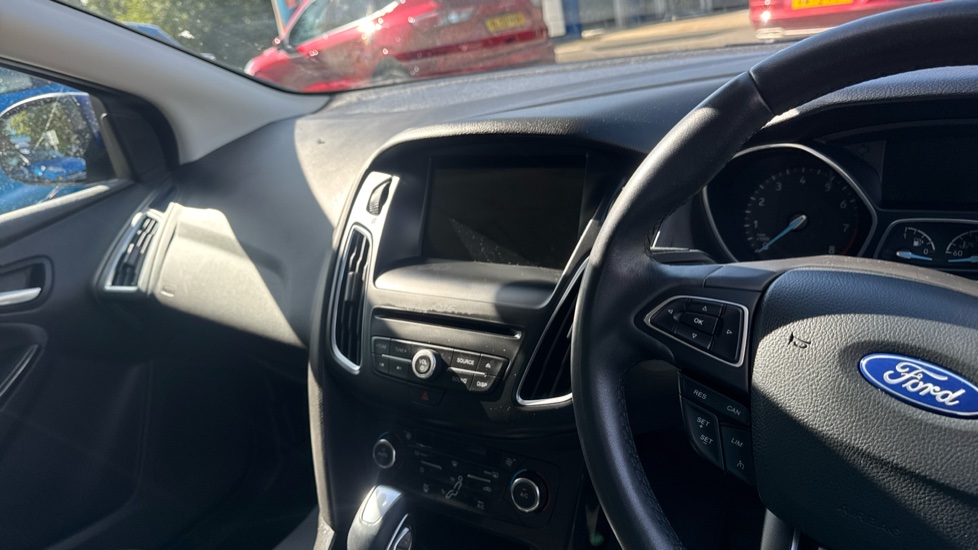 Ford Focus 1.0 EcoBoost 125 Titanium 5dr Auto Petrol Hatchback - Image 14