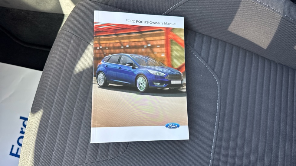 Ford Focus 1.0 EcoBoost 125 Titanium 5dr Auto Petrol Hatchback - Image 23