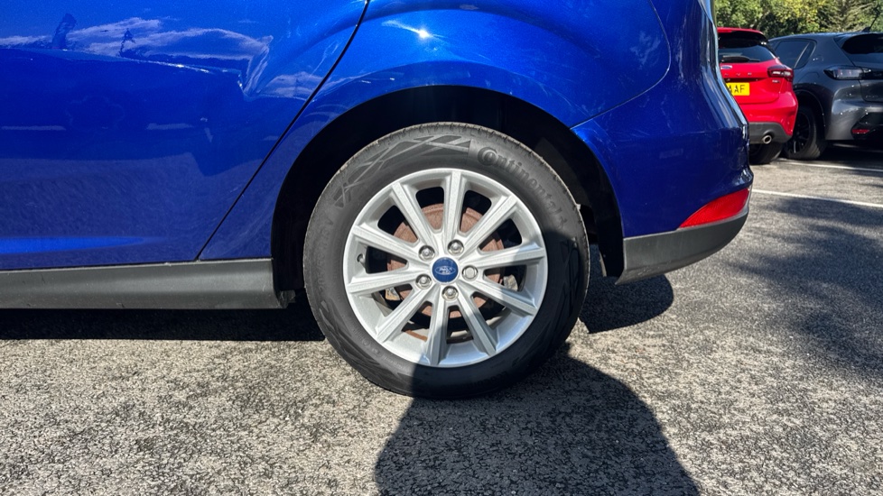 Ford Focus 1.0 EcoBoost 125 Titanium 5dr Auto Petrol Hatchback - Image 24