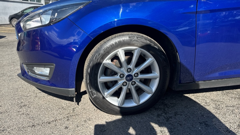 Ford Focus 1.0 EcoBoost 125 Titanium 5dr Auto Petrol Hatchback - Image 25