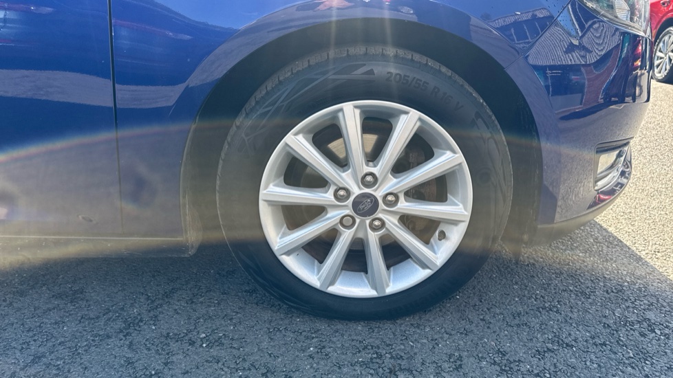 Ford Focus 1.0 EcoBoost 125 Titanium 5dr Auto Petrol Hatchback - Image 26